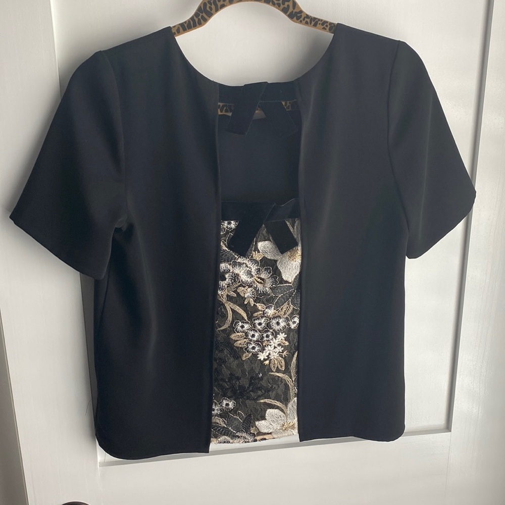 Copper & Ella Black T